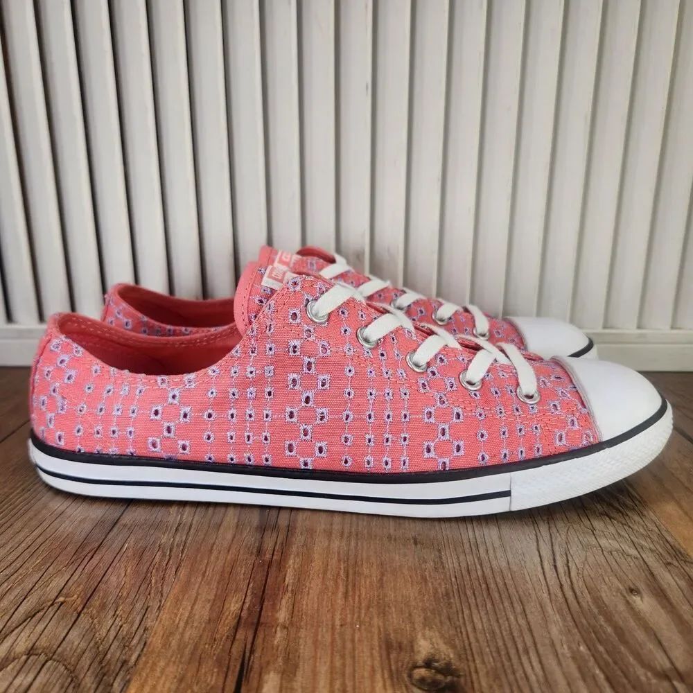 Converse CTAS Low Rise Womens Sz 10 Peach Pink Skater Sneakers Shoes 544172F